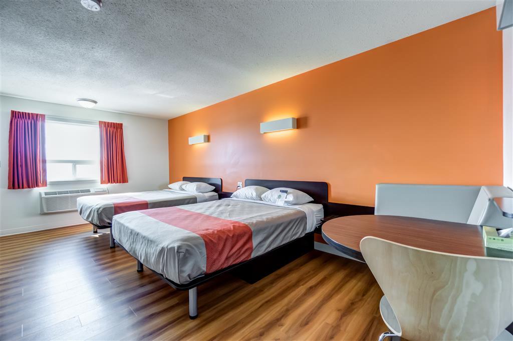 Joys Inn Innisfail, Ab Rom bilde