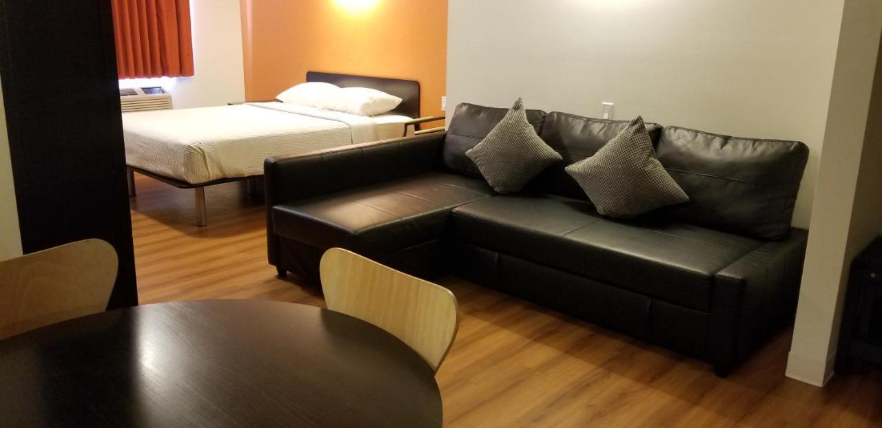 Joys Inn Innisfail, Ab Eksteriør bilde