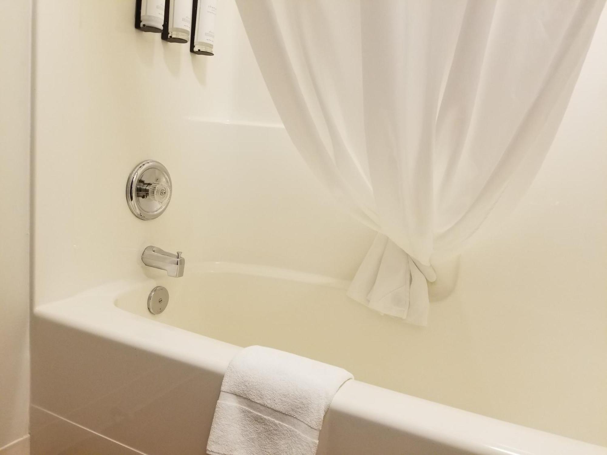 Joys Inn Innisfail, Ab Eksteriør bilde